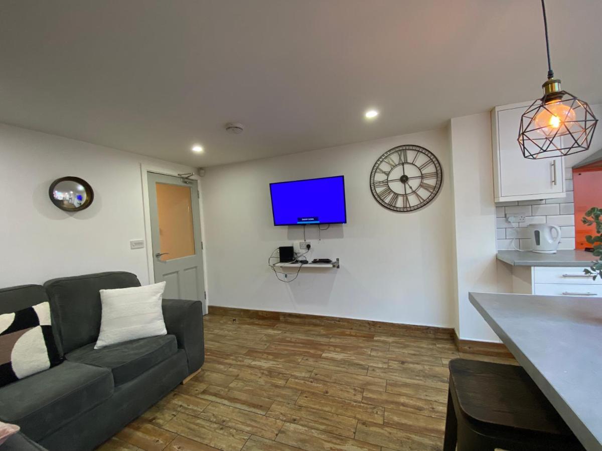 Nice Living Serviced Accommodations 2 コヴェントリー エクステリア 写真