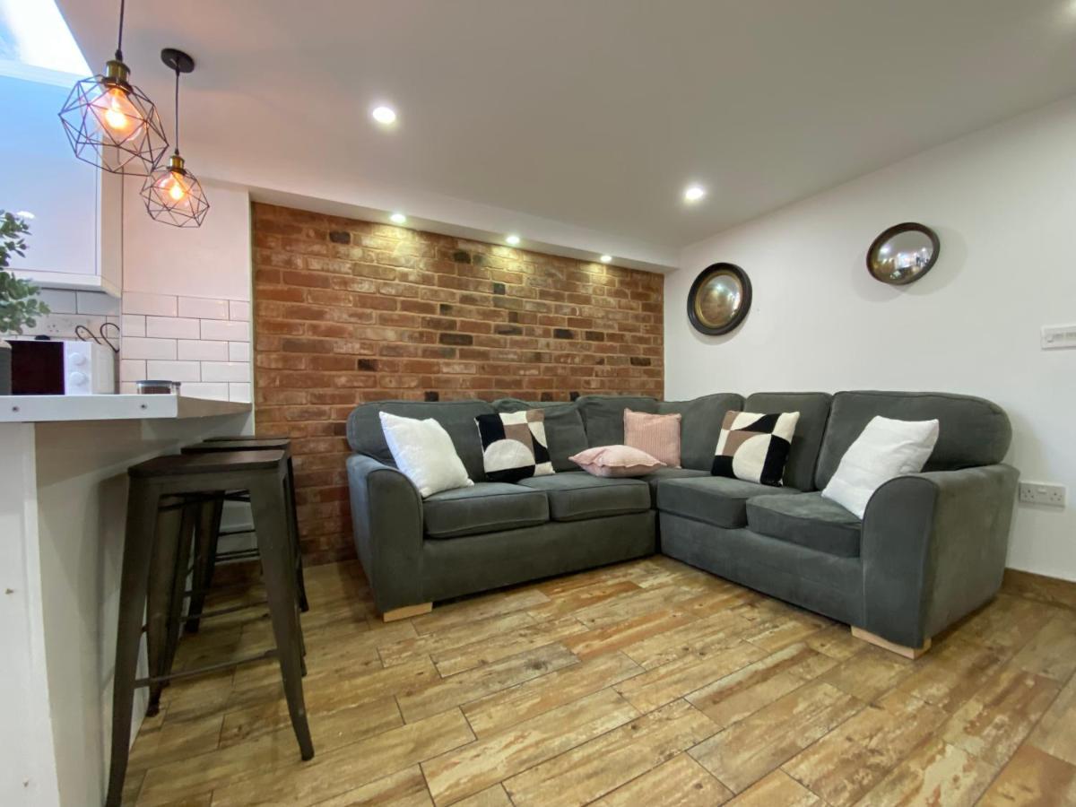Nice Living Serviced Accommodations 2 コヴェントリー エクステリア 写真