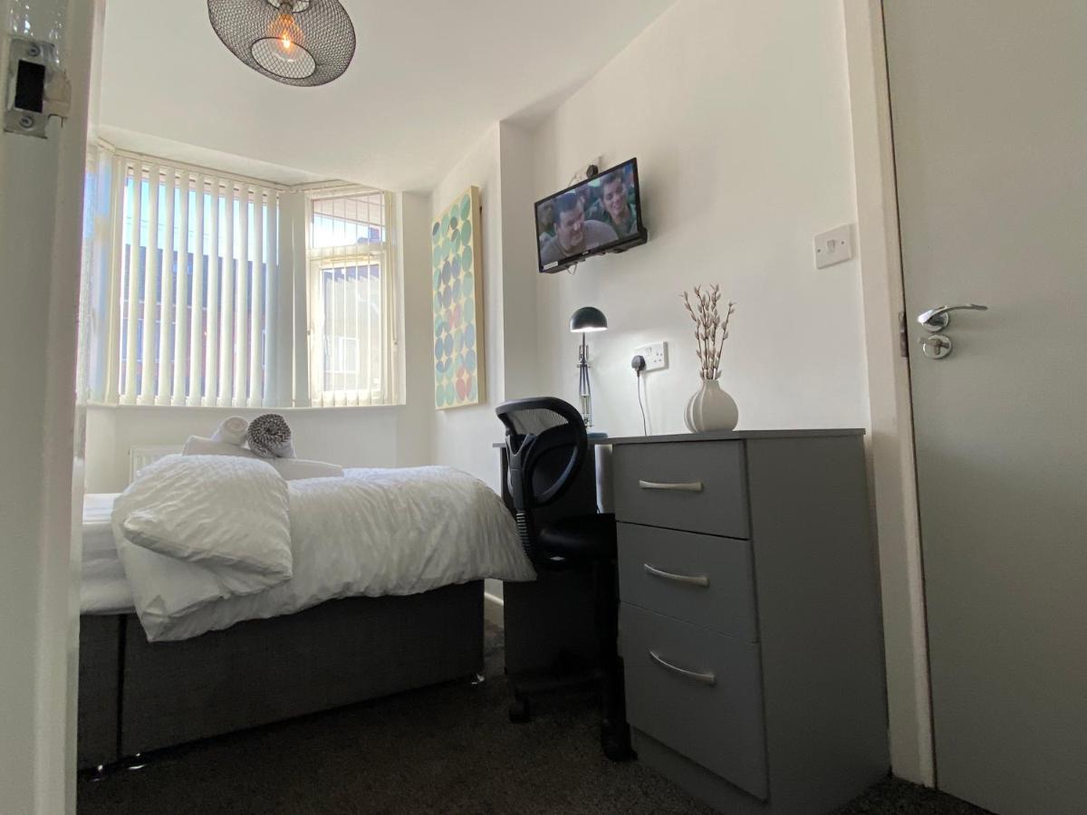 Nice Living Serviced Accommodations 2 コヴェントリー エクステリア 写真