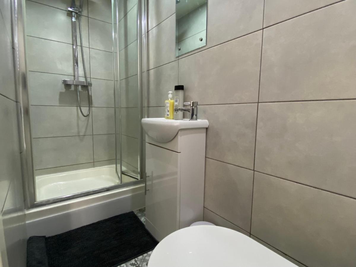 Nice Living Serviced Accommodations 2 コヴェントリー エクステリア 写真